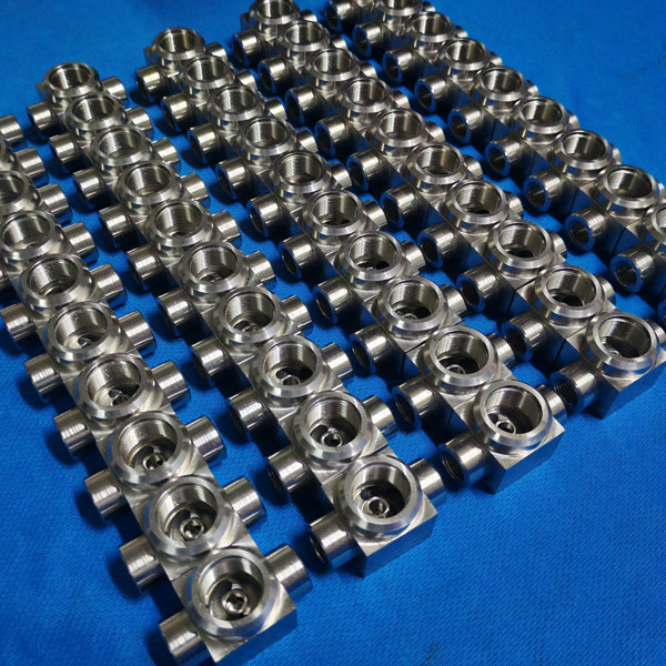 precision milled stainless steel valves